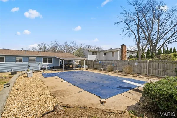 $200,000 | 1528 Ville Rosa Lane, Hazelwood, MO 63042