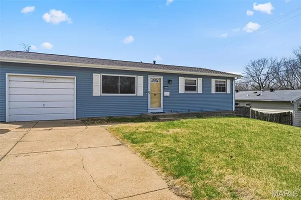 $200,000 | 1528 Ville Rosa Lane, Hazelwood, MO 63042