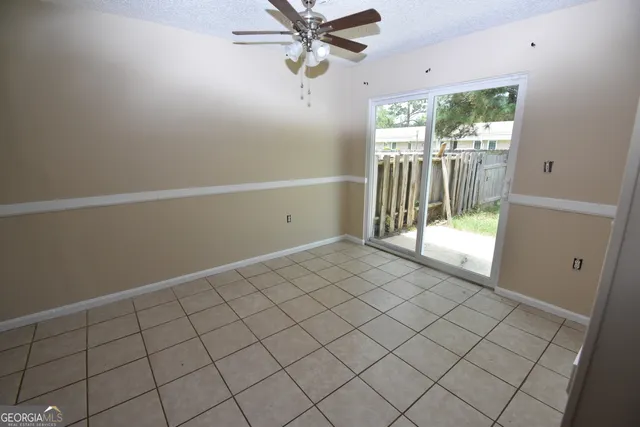 $1,300 | 556 Chateau Circle, St. Marys, GA 31558