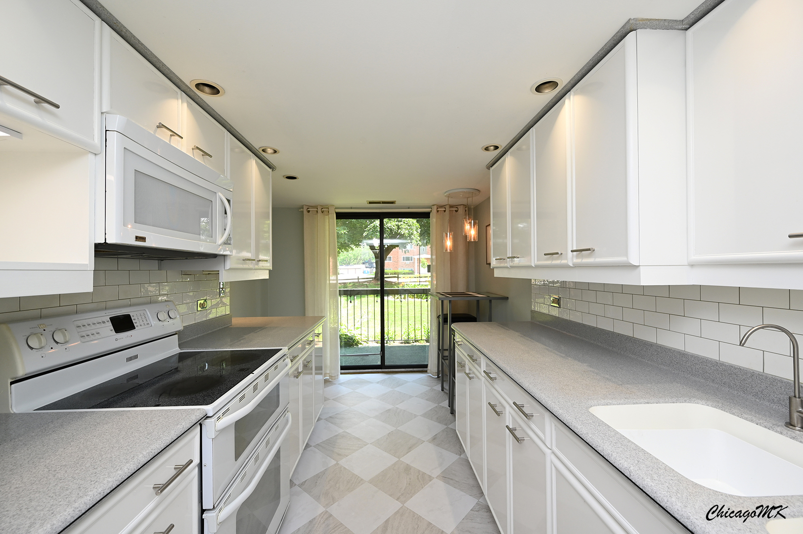 620 South York Road, Unit 101 Bensenville, IL 60106 - Photo 13 of 39 Gallery Image 13