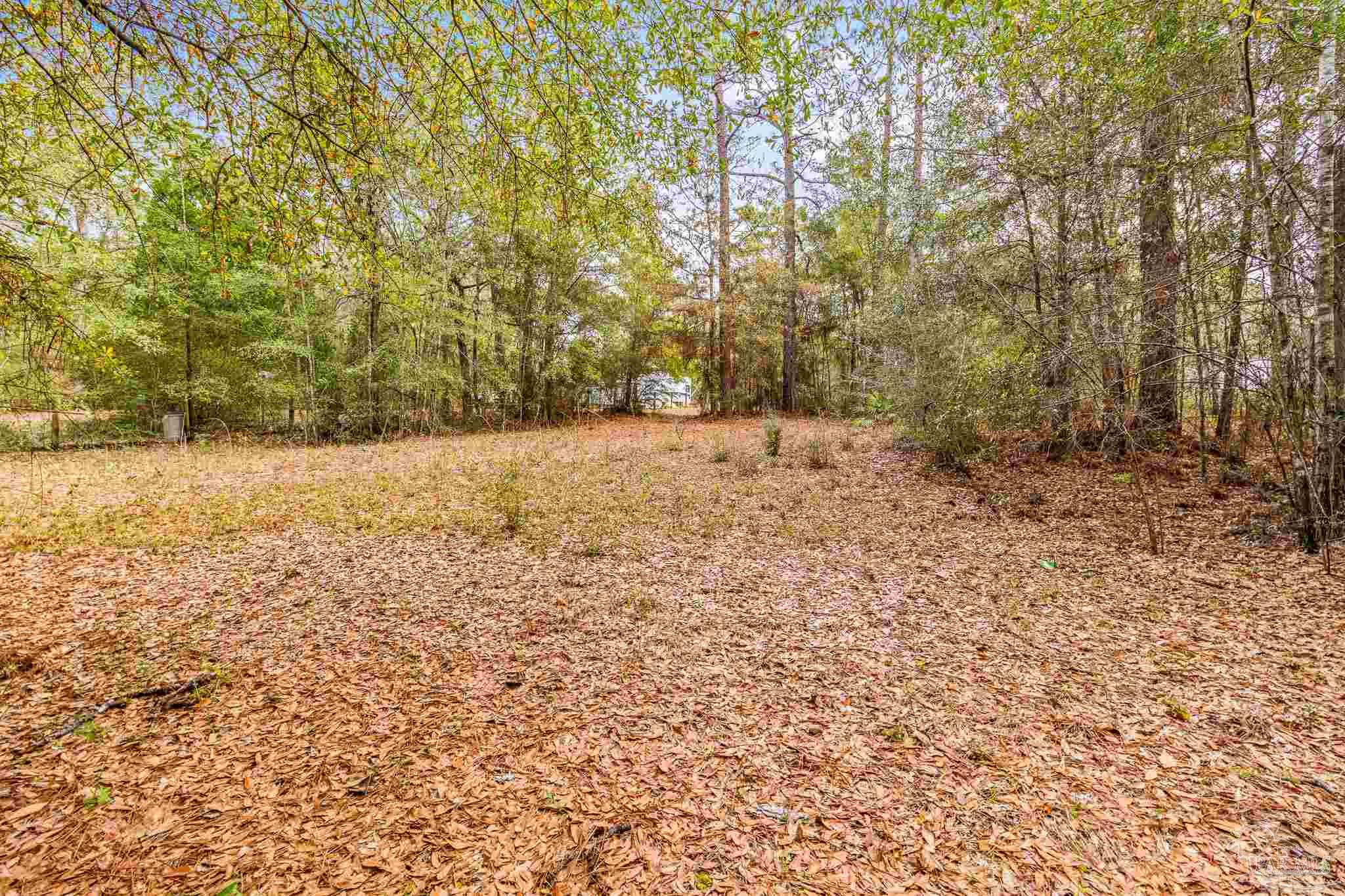 5169 East Lake Road Milton, FL 32583 - Photo 16 of 19 Gallery Image 16