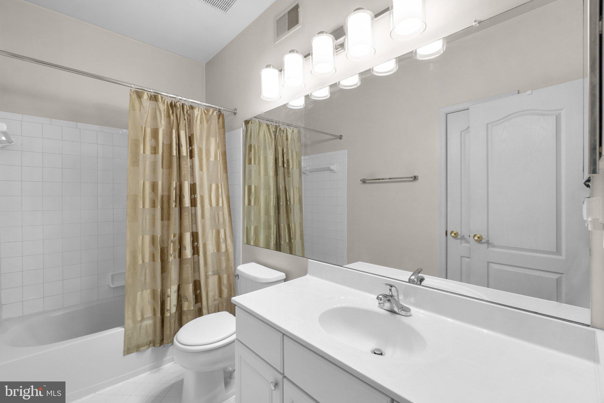 4202 Huntshire Road Randallstown, MD 21133 - Photo 28 of 46 Full Bath
