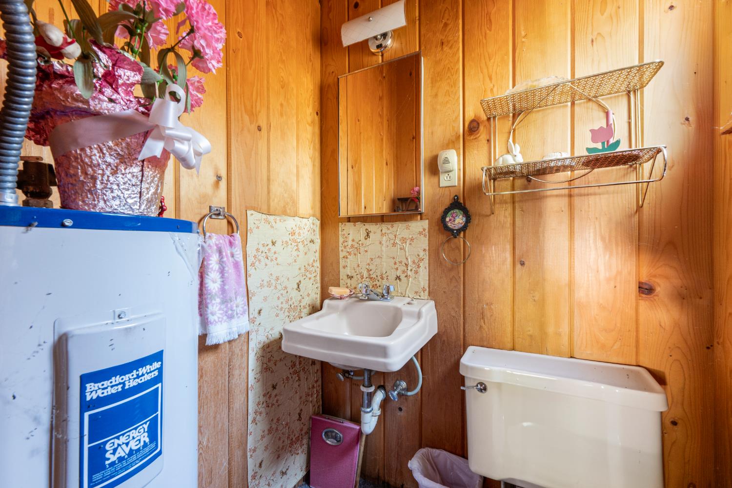 5983 Sly Park Road Placerville, CA 95667 - Photo 14 of 36 a bathroom with a sink toilet and shower