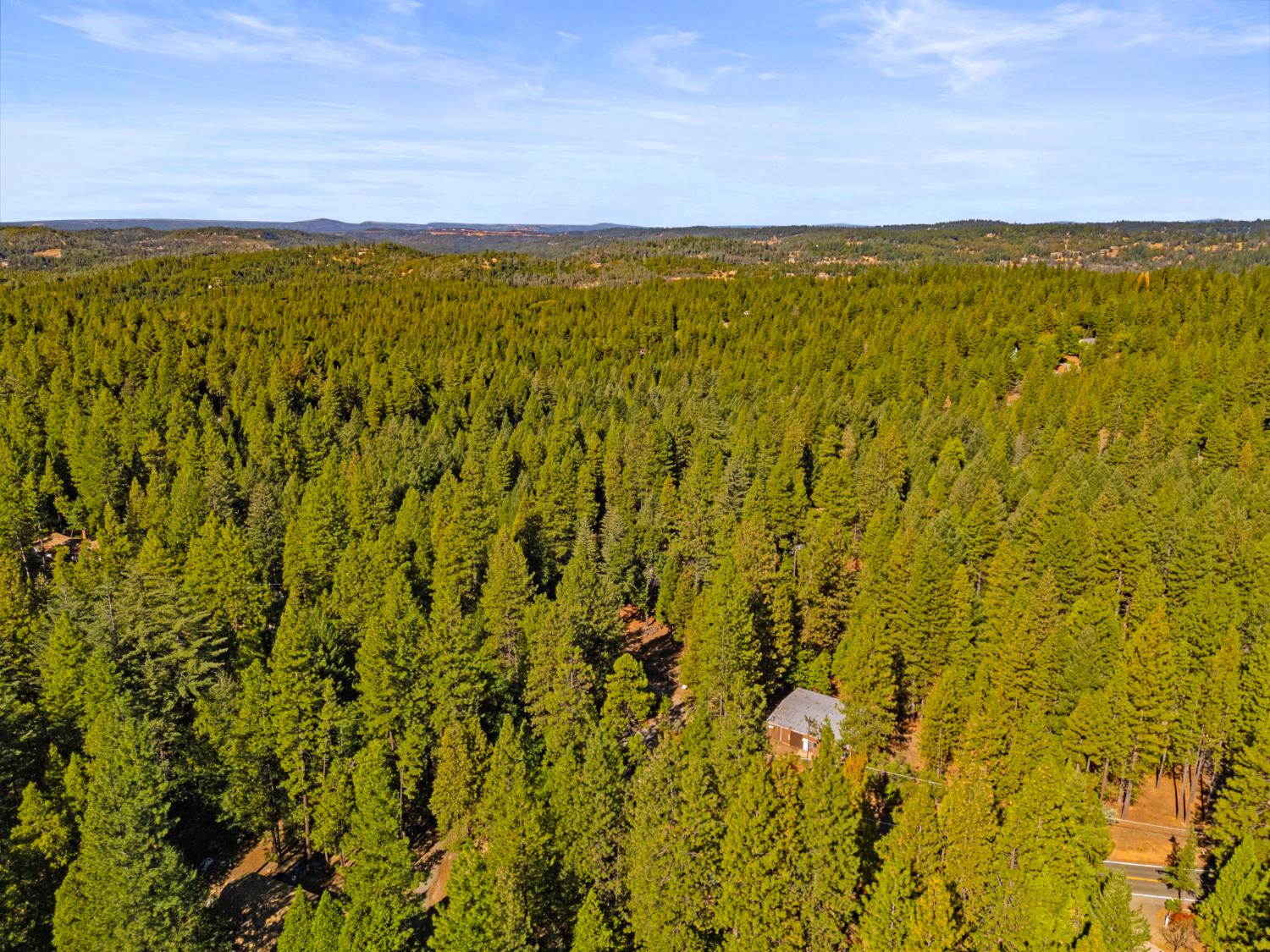 5983 Sly Park Road Placerville, CA 95667 - Photo 32 of 36 a view of an ocean