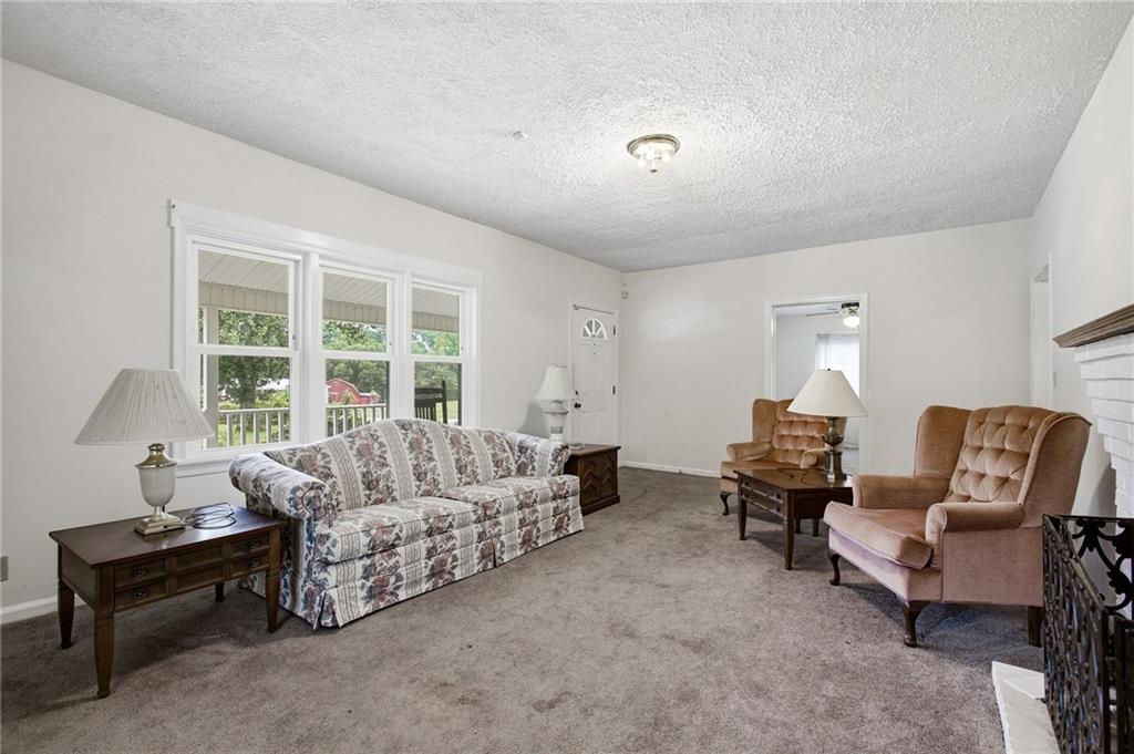 659 Brock Road Carrollton, GA 30117 - Photo 11 of 50