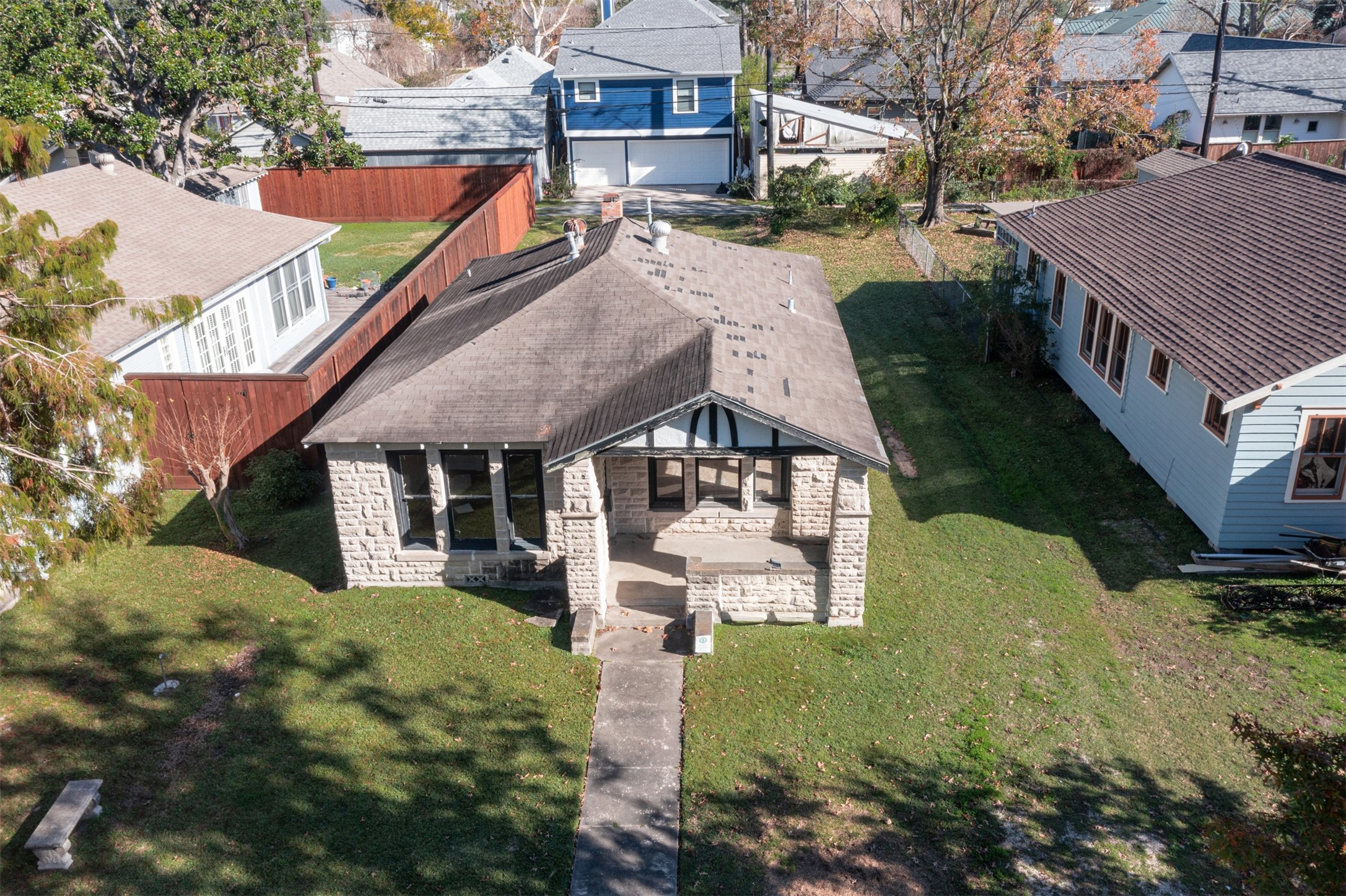 1118 Tulane Street Houston, TX 77008 - Photo 8 of 14 a aerial view of a house with a yard