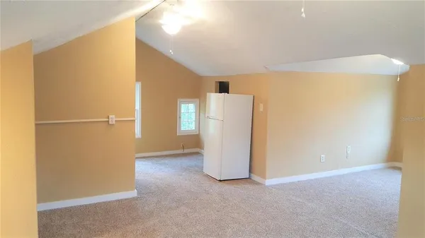 $1,100 | 1411 East New York Avenue, DeLand, FL 32724