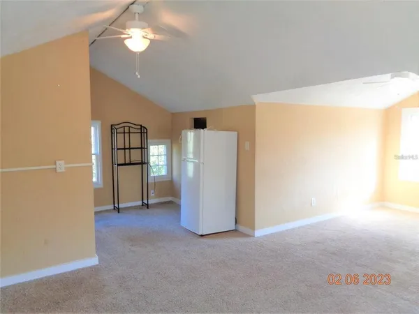 $1,100 | 1411 East New York Avenue, DeLand, FL 32724