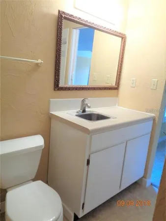 $1,100 | 1411 East New York Avenue, DeLand, FL 32724