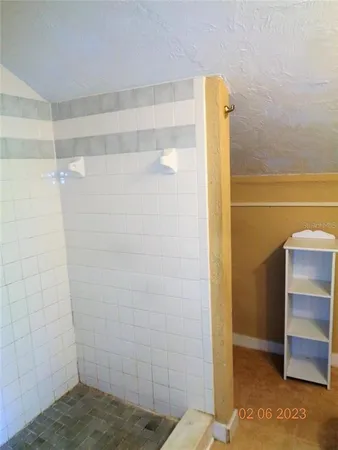 $1,100 | 1411 East New York Avenue, DeLand, FL 32724