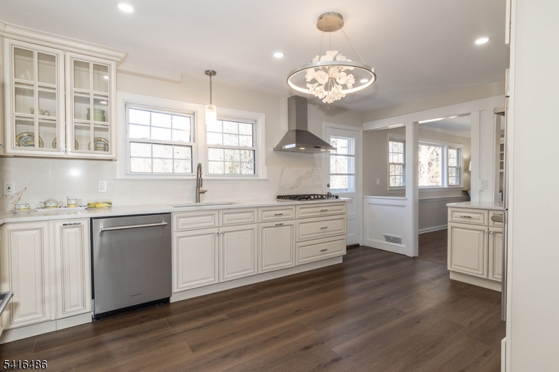 5 St Clair Road Morristown, NJ 07960 - Photo 7 of 49