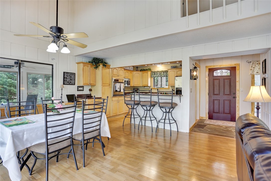 821 Seminole Point Road Fair Play, SC 29643 - Photo 16 of 48 Gallery Image 16