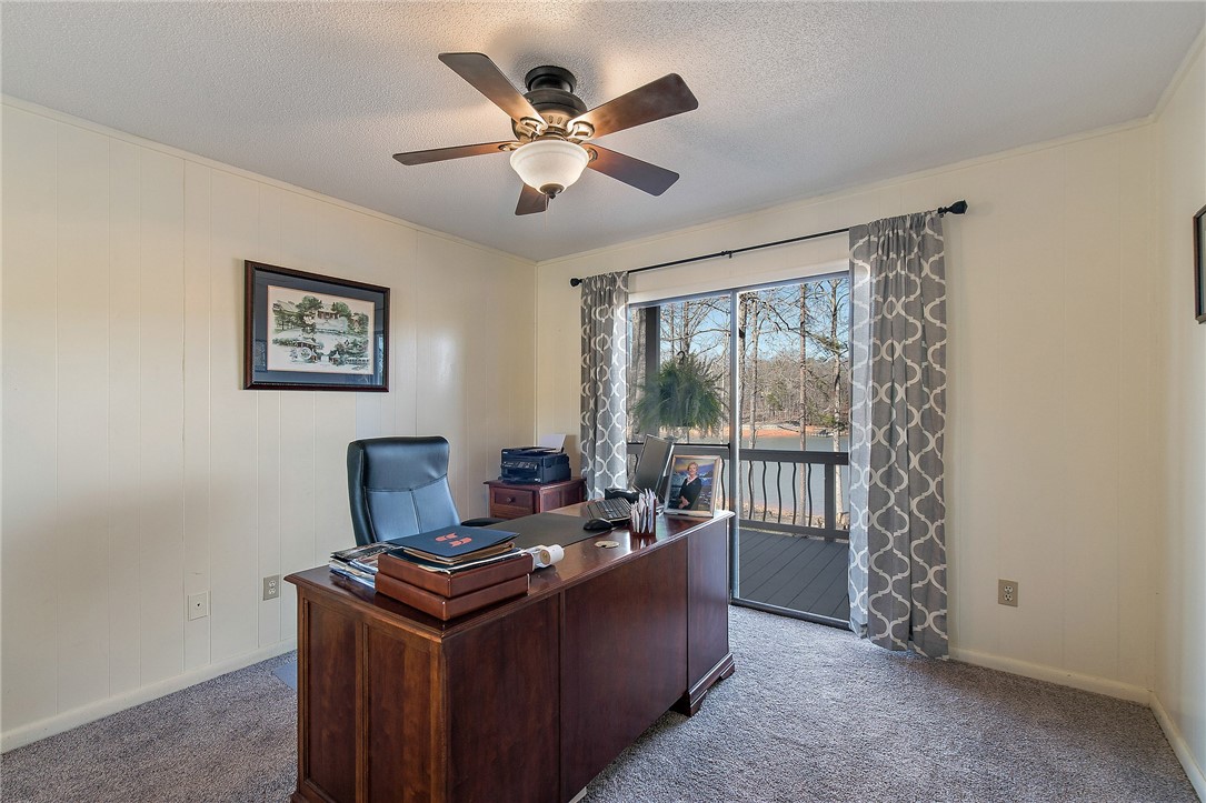 821 Seminole Point Road Fair Play, SC 29643 - Photo 24 of 48 Gallery Image 24