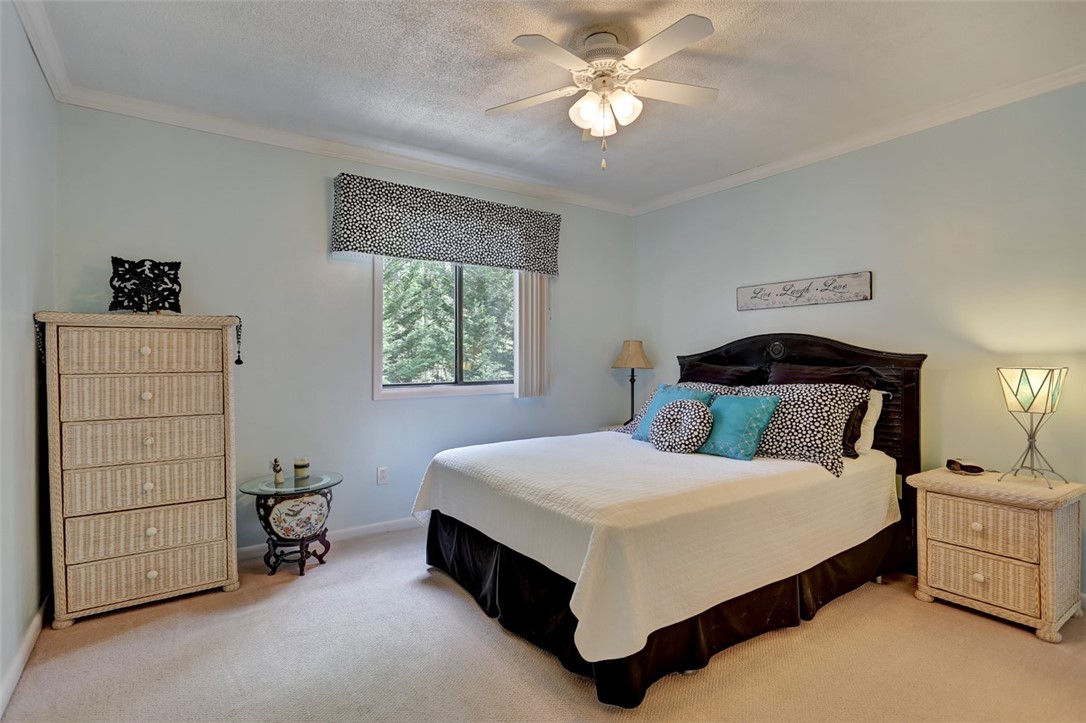 821 Seminole Point Road Fair Play, SC 29643 - Photo 39 of 48 Gallery Image 39