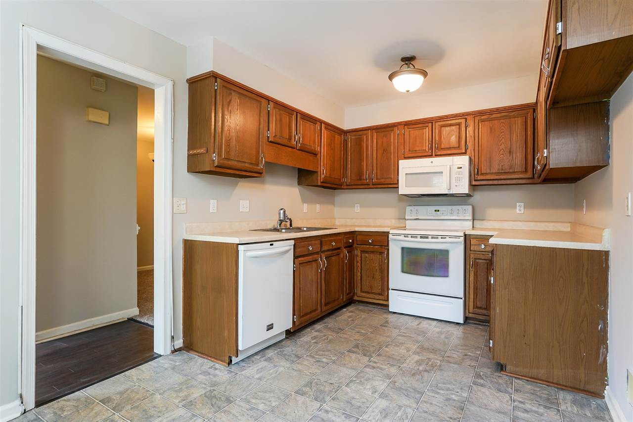 6707 Tattershale Court Raleigh, NC 27613 - Photo 14 of 25 Photo 14