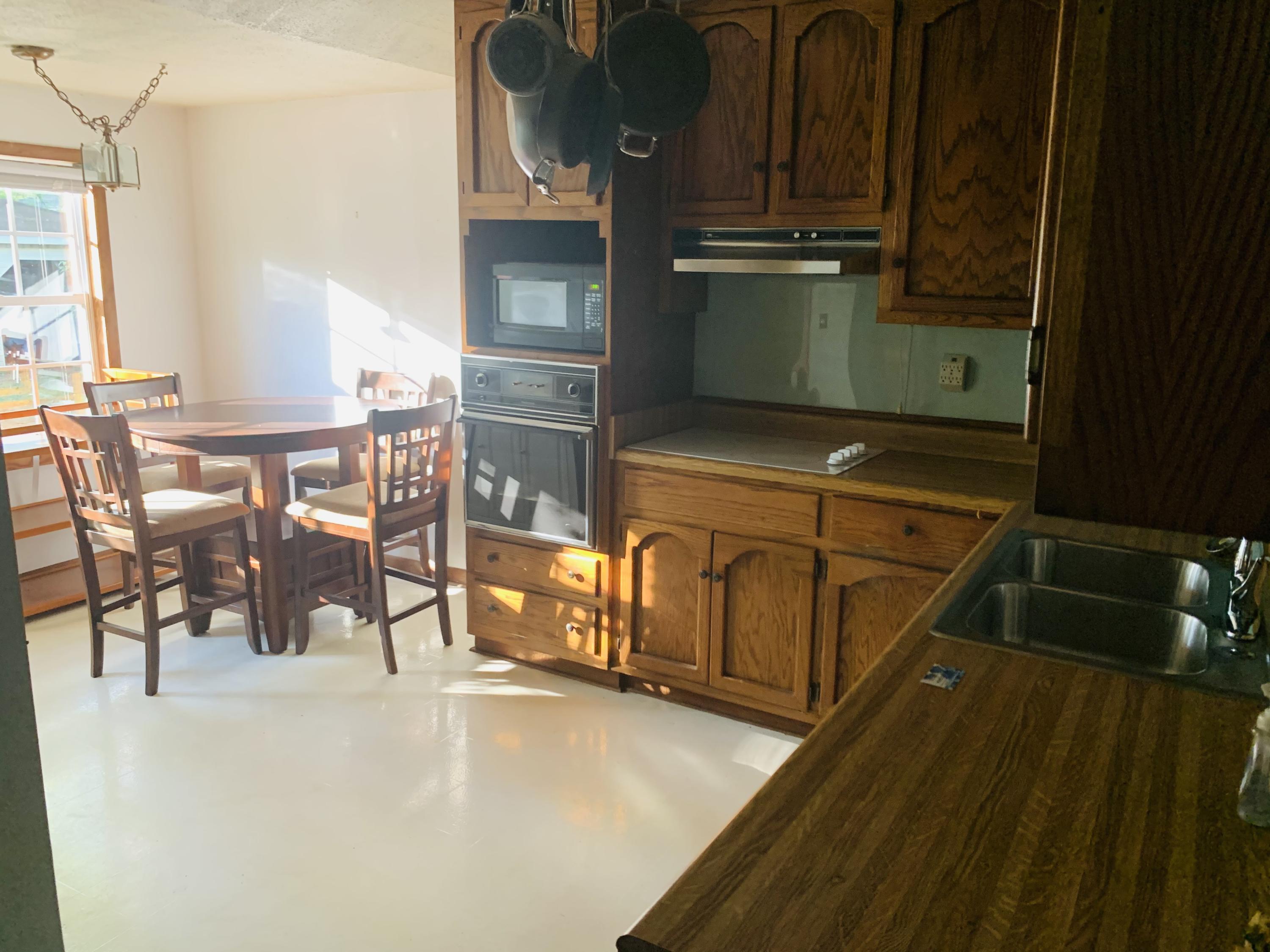 182 Tucker Road Macon, GA 31210 - Photo 5 of 9 Kitchen