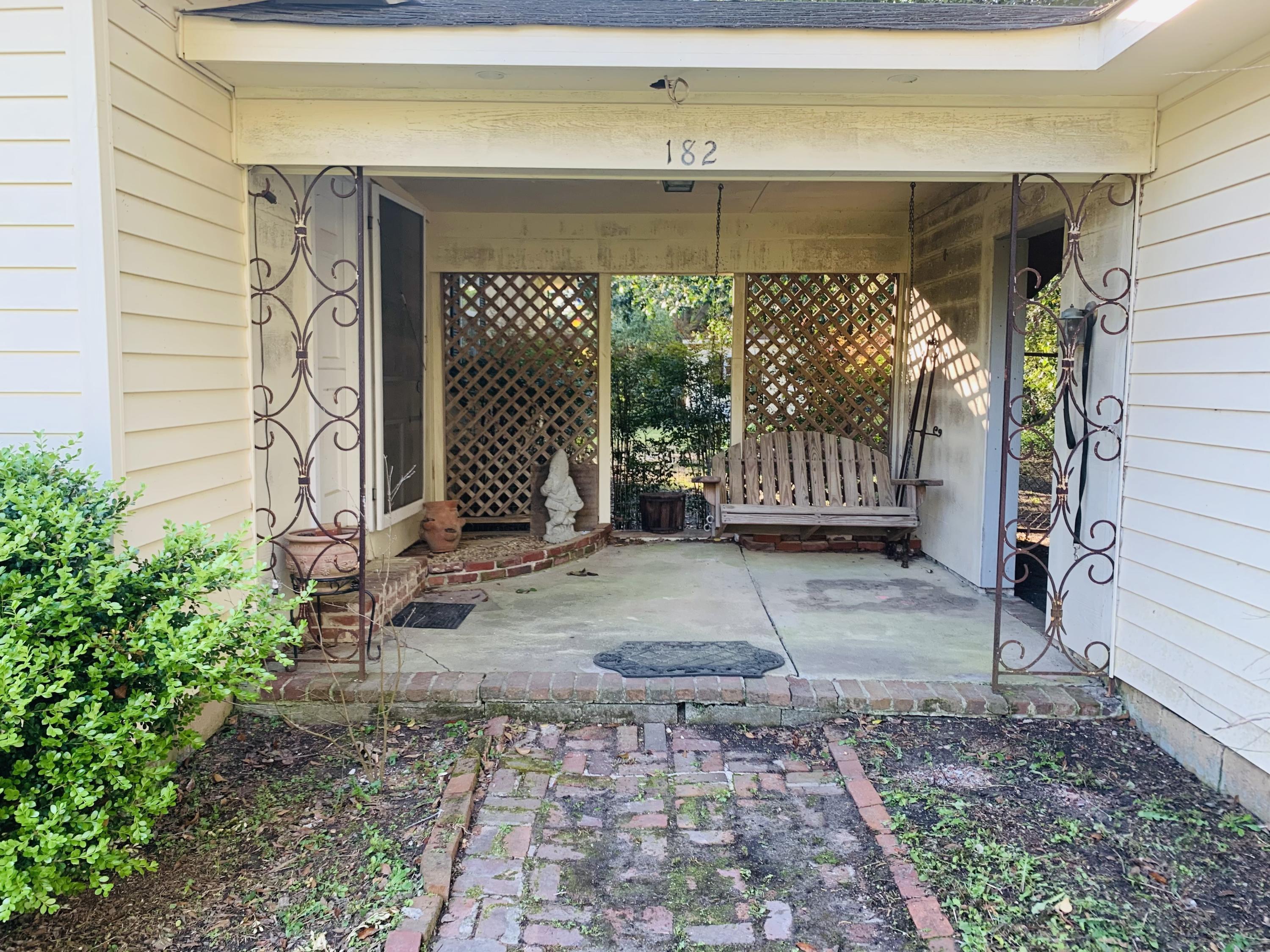 182 Tucker Road Macon, GA 31210 - Photo 8 of 9 Pic passway