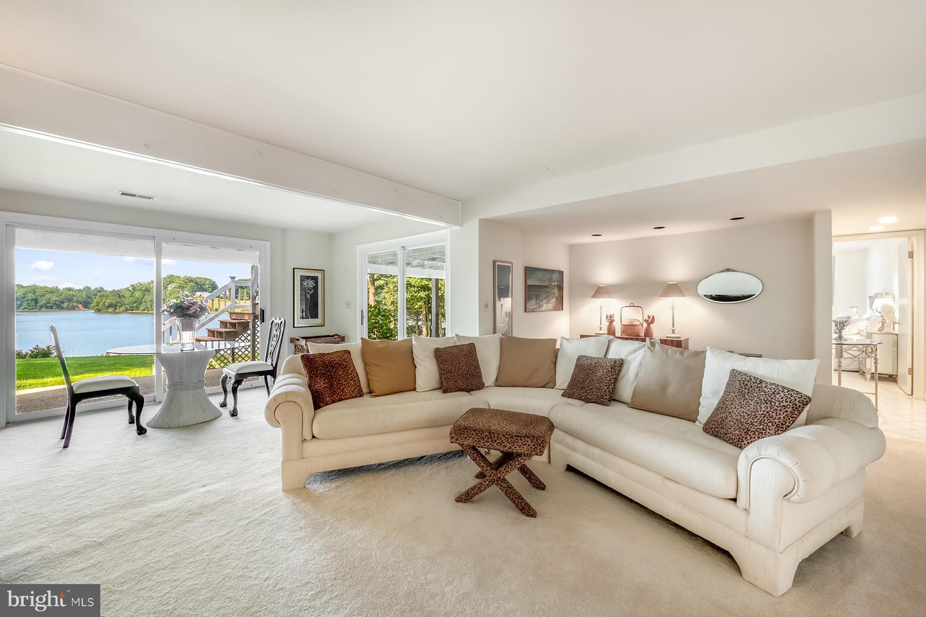 184 Southdown Road Edgewater, MD 21037 - Photo 18 of 30 Family room has new carpet