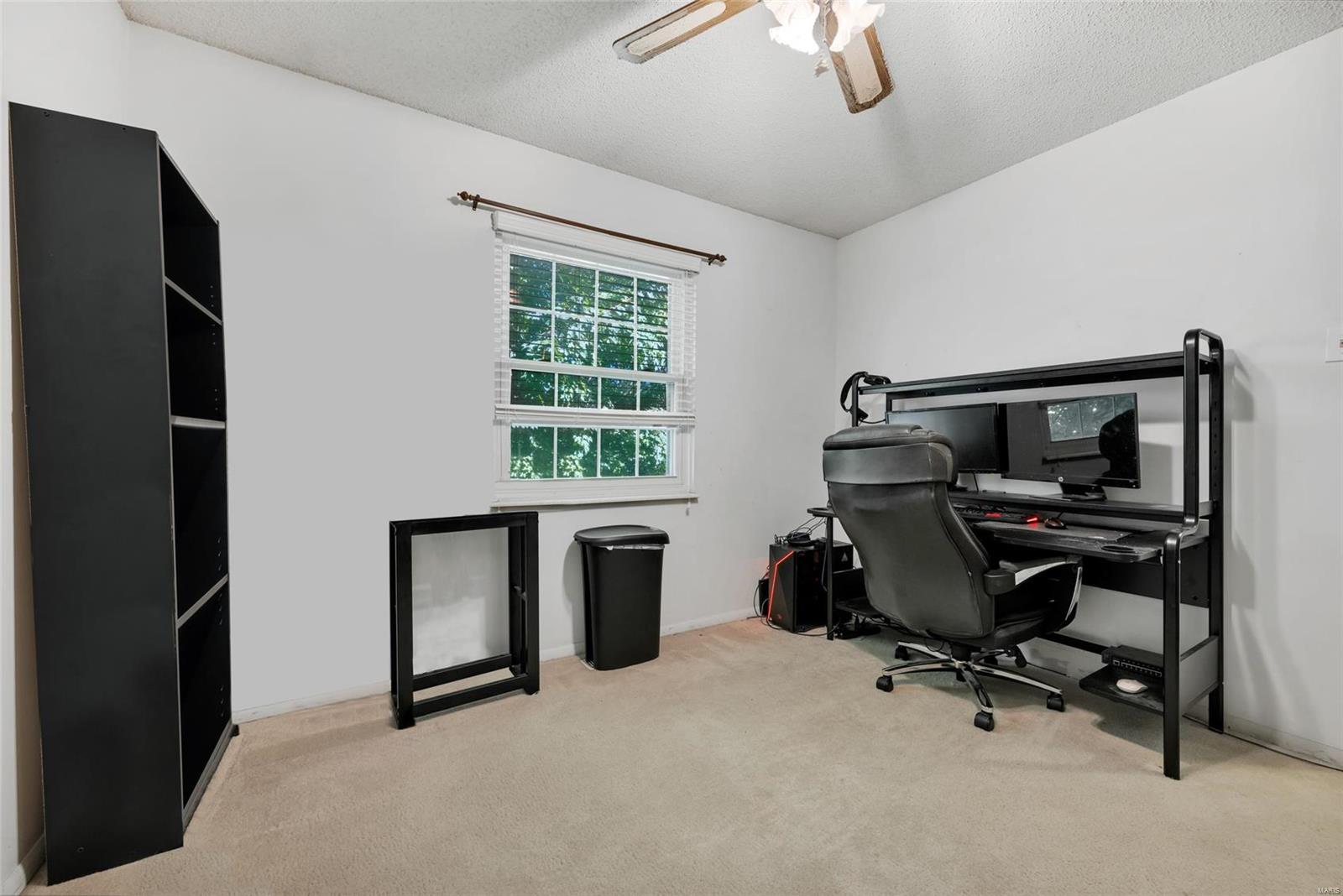 2342 Hidden Meadow Lane Ballwin, MO 63021 - Photo 15 of 23