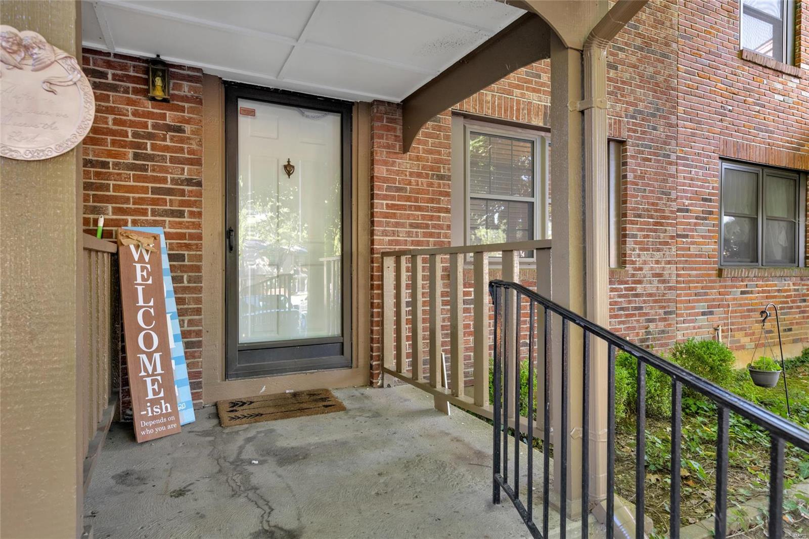 2342 Hidden Meadow Lane Ballwin, MO 63021 - Photo 3 of 23