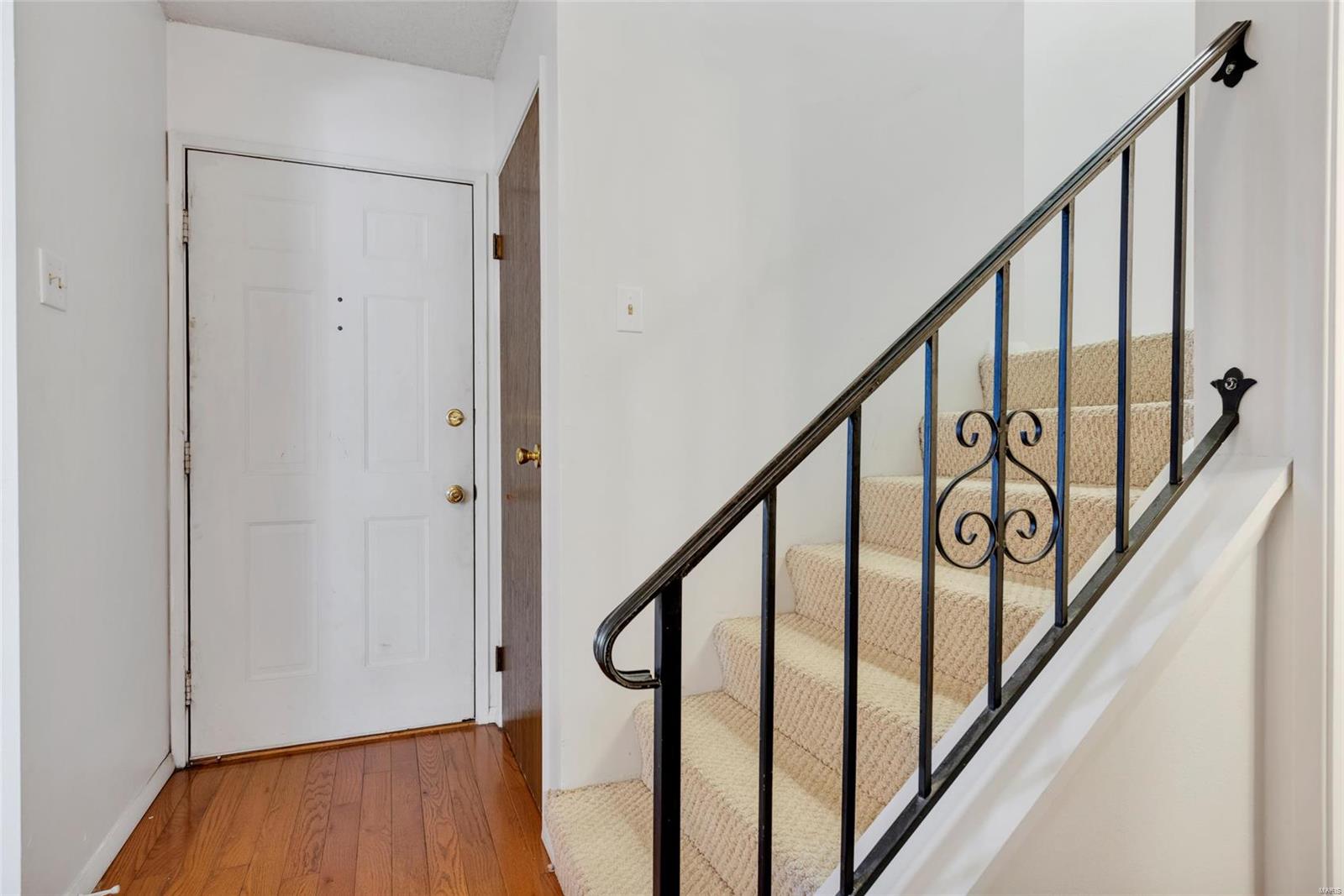 2342 Hidden Meadow Lane Ballwin, MO 63021 - Photo 4 of 23