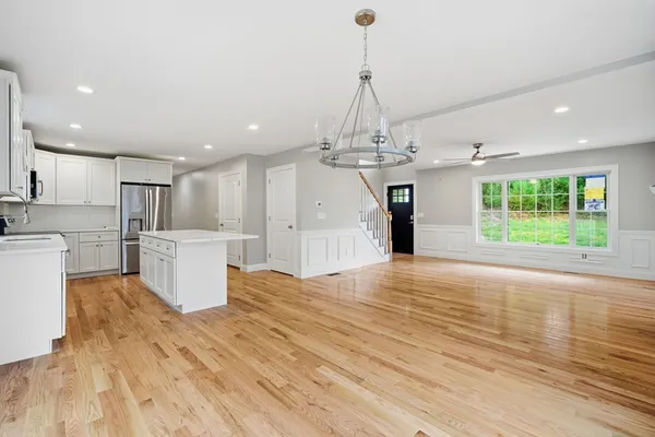 $649,900 | 23 High Blf Road, Belchertown, MA 01007
