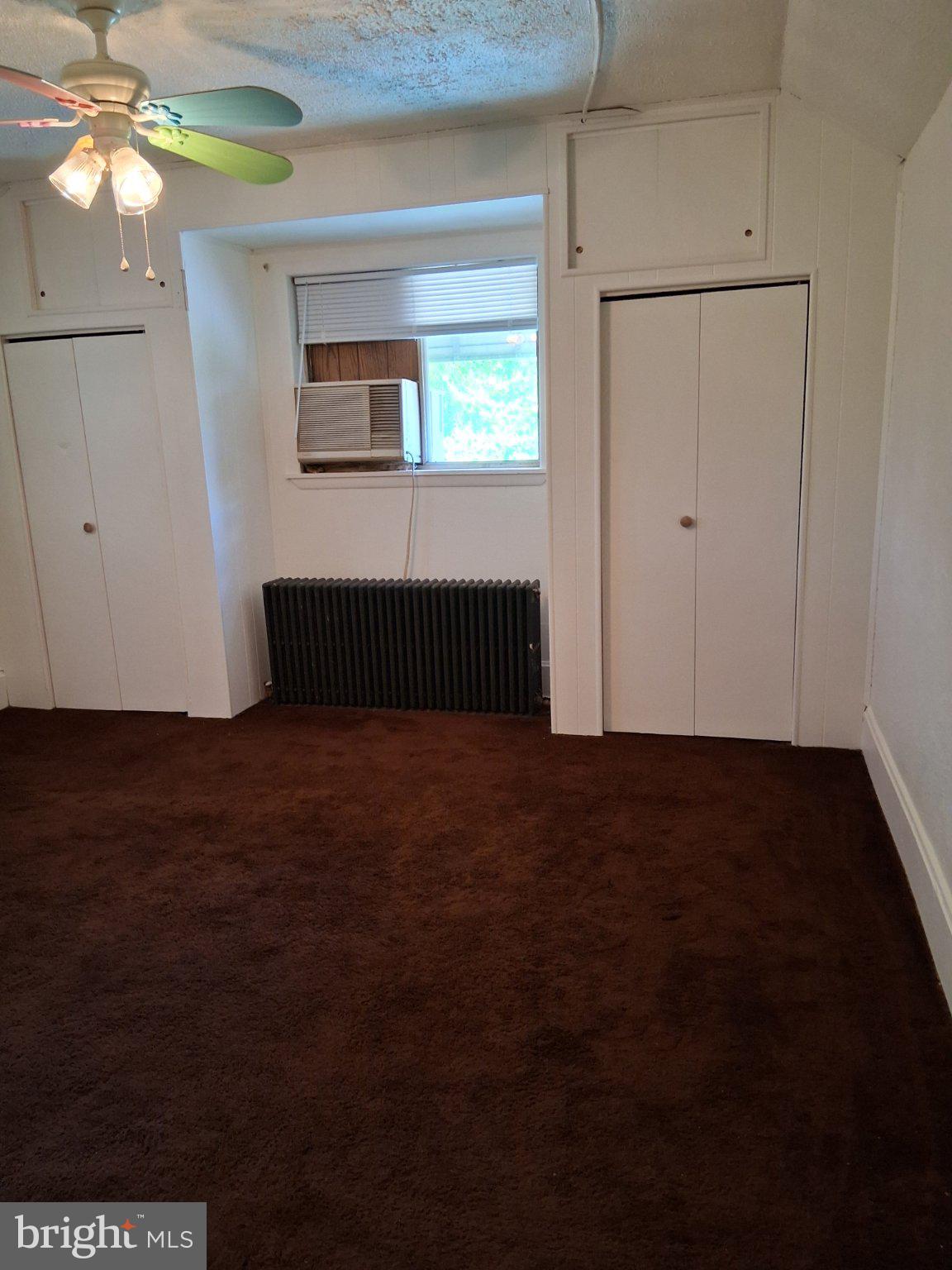 265 View Street Johnstown, PA 15902 - Photo 57 of 66 Cozy room with classic charm.
