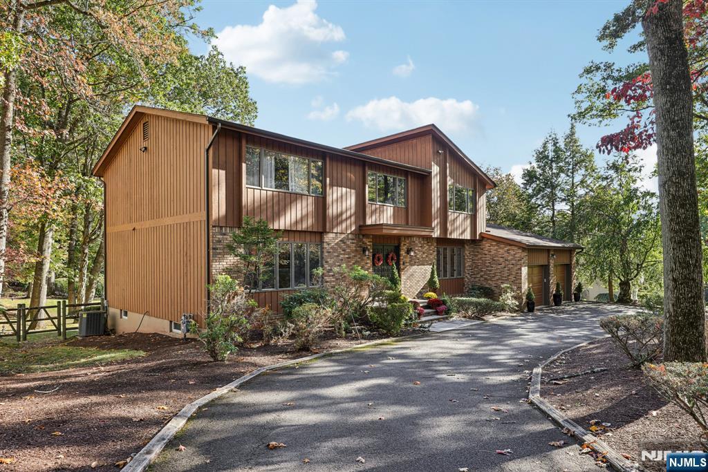 76 Church Street Alpine, NJ 07620 - Photo 2 of 44