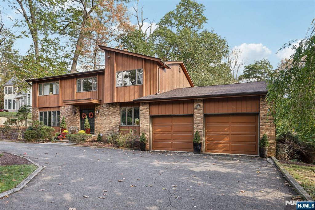 76 Church Street Alpine, NJ 07620 - Photo 3 of 44