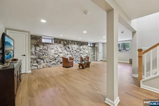 $3,000,000 | 76 Church Street, Alpine, NJ 07620