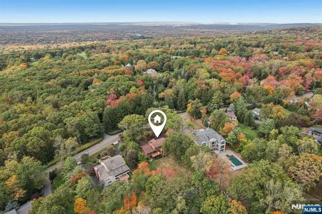 $3,000,000 | 76 Church Street, Alpine, NJ 07620