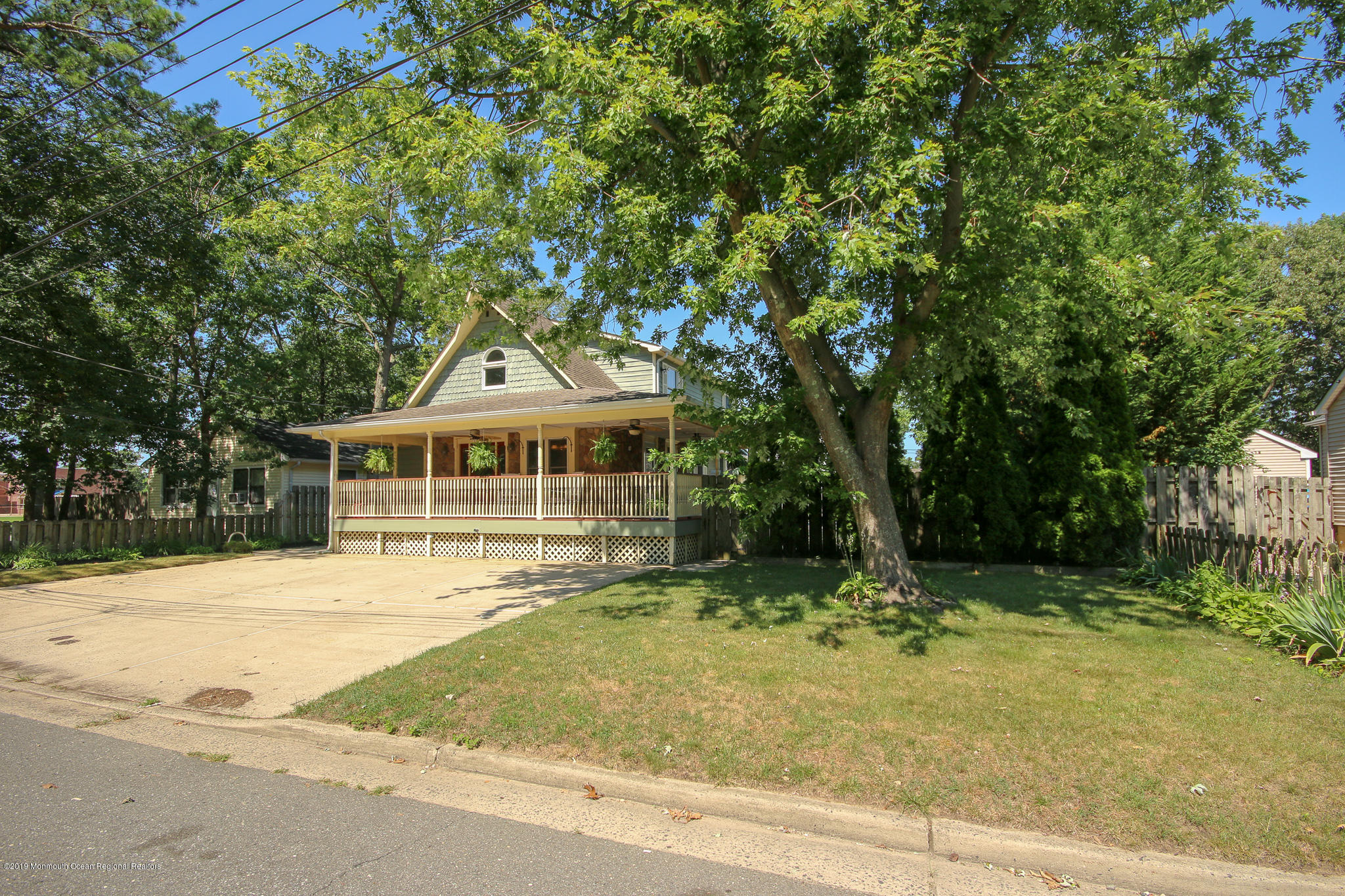731 Oakwood Road Point Pleasant, NJ 08742 - Photo 3 of 81 IMG_2448