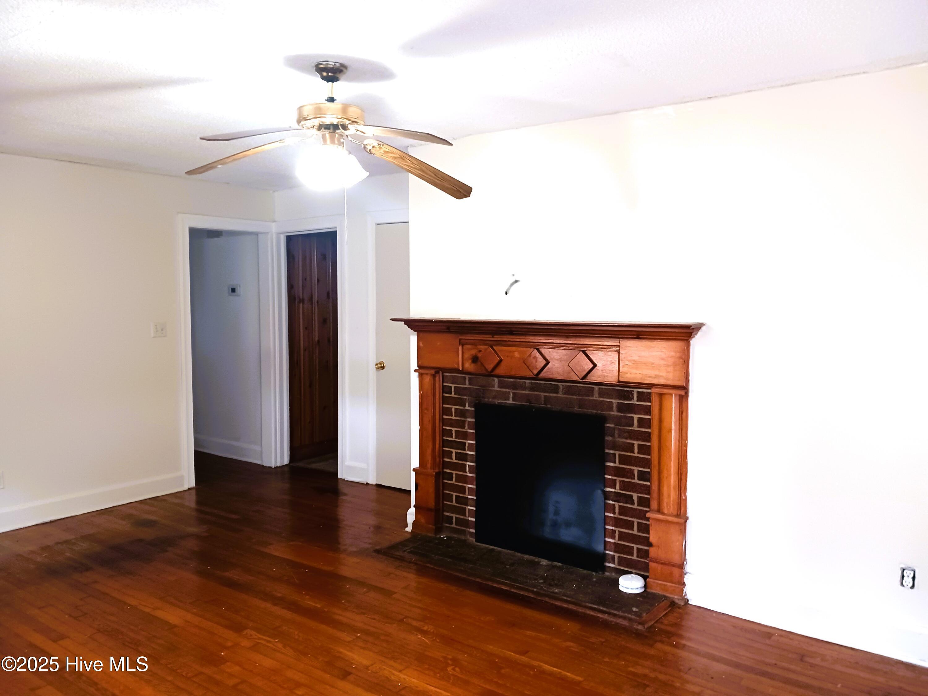 5004 Ward Boulevard Wilson, NC 27893 - Photo 2 of 12 Living Room