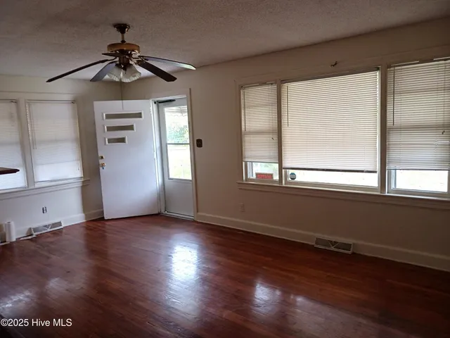 $184,900 | 5004 Ward Boulevard, Wilson, NC 27893