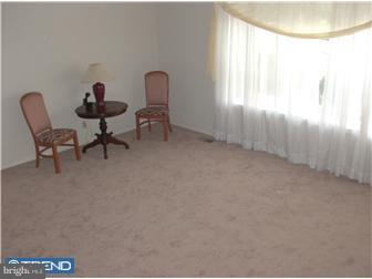 600 Warwick Road Fairless Hills, PA 19030 - Photo 7 of 12 Living Room