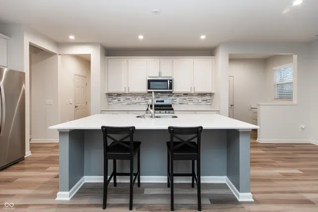 $412,900 | 4011 Spirea Drive, Plainfield, IN 46168