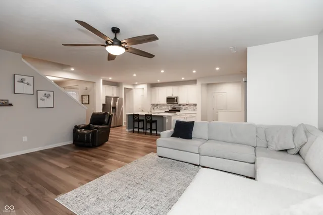 $412,900 | 4011 Spirea Drive, Plainfield, IN 46168