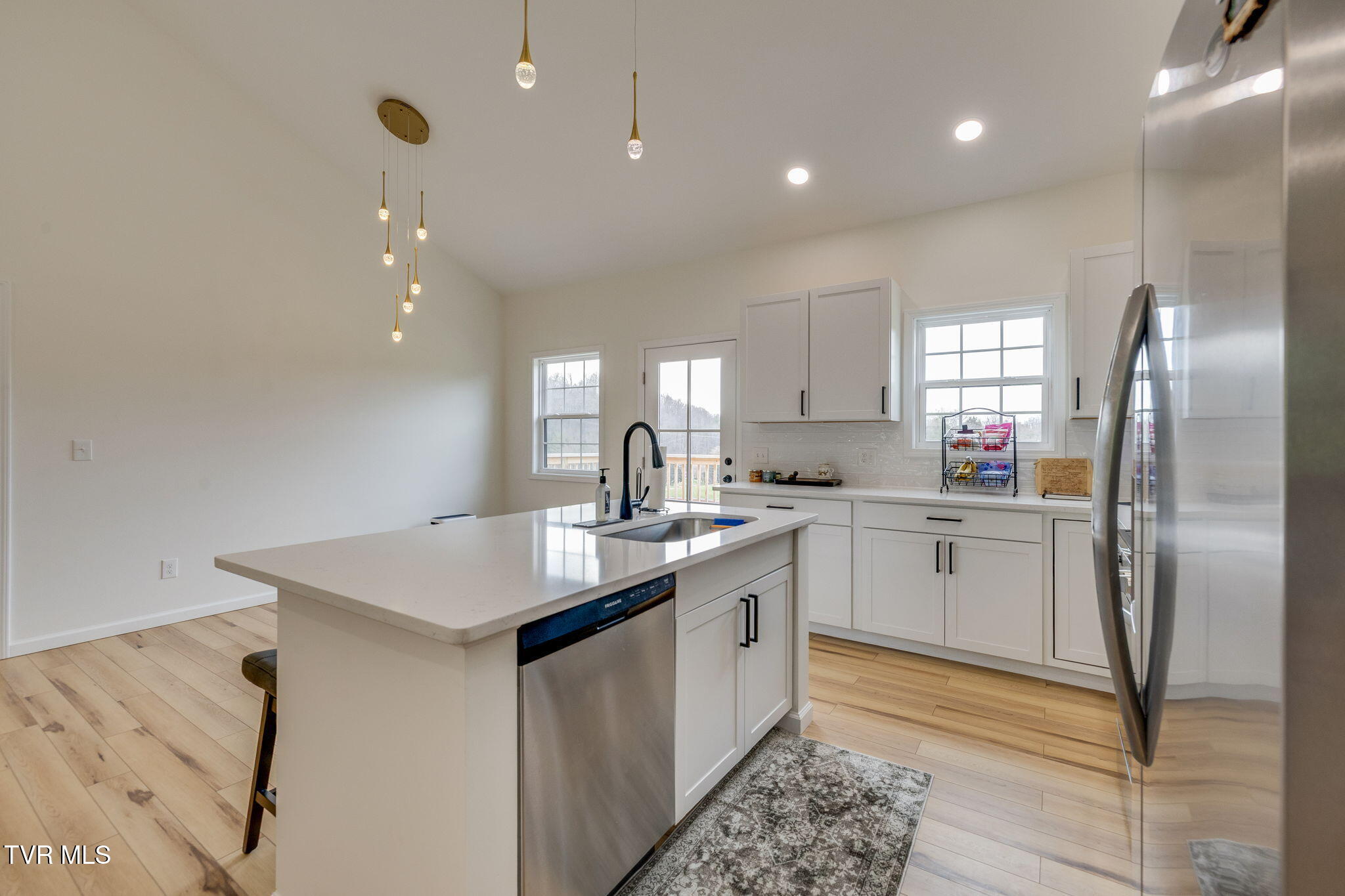 284 Old Charity Hill Road Elizabethton, TN 37643 - Photo 33 of 57 012