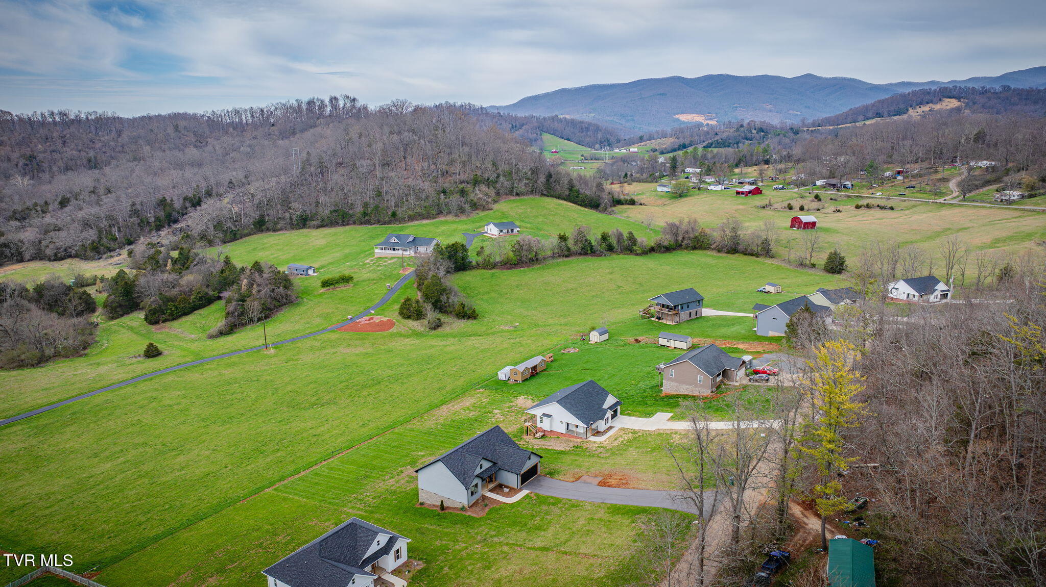 284 Old Charity Hill Road Elizabethton, TN 37643 - Photo 53 of 57 103