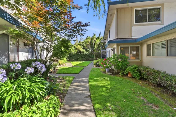 $599,000 | 287 Watson Drive, Unit 2, Campbell, CA 95008