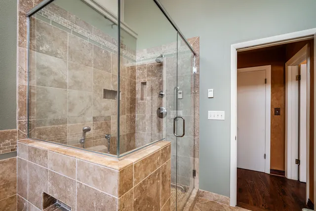 $799,000 | 9251 North Tennyson Drive, Bayside, WI 53217