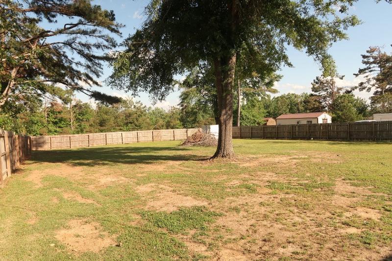 14840 Highway 15 Ripley, MS 38663 - Photo 27 of 28 27 outside backyard