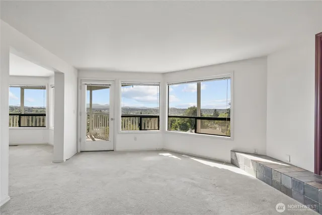 an empty room with a window