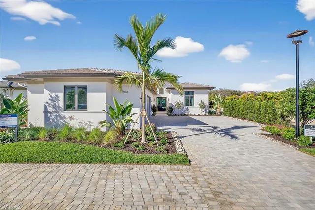 $4,297,000 | 2051 Cambridge Park Drive, Naples, FL 34109
