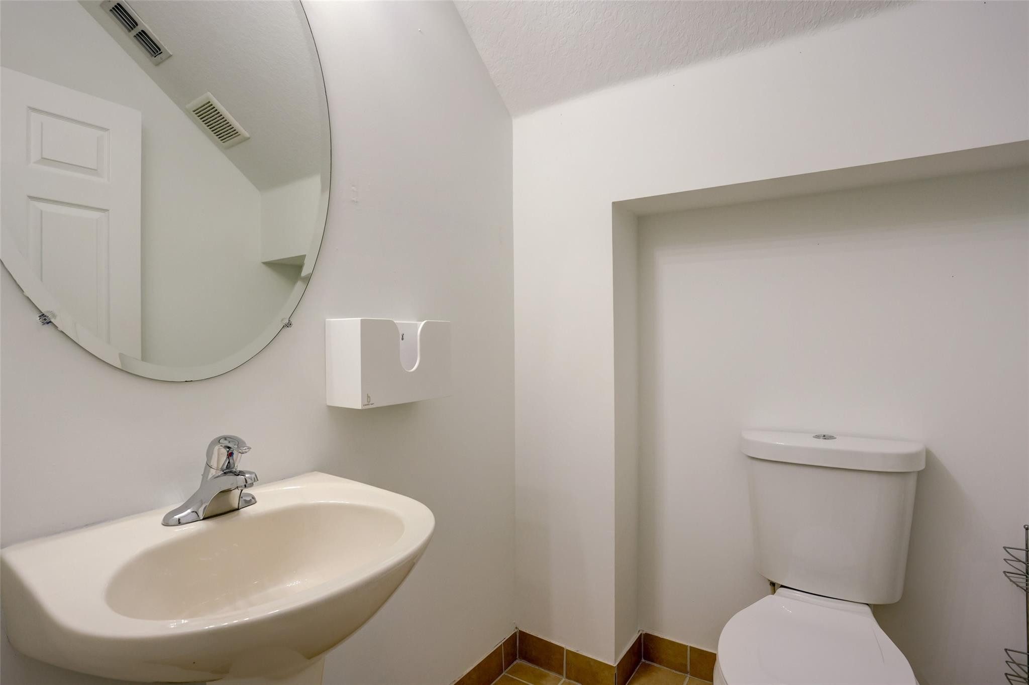 2851 Prospect Road, Unit 305 Tamarac, FL 33309 - Photo 7 of 32 Photo 7