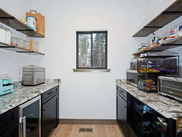 $712,000 | 26540 Edna Lake Road, Nisswa, MN 56468