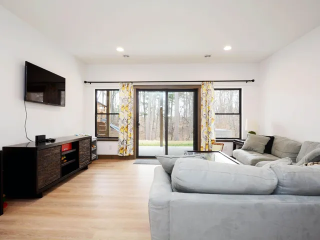 $712,000 | 26540 Edna Lake Road, Nisswa, MN 56468