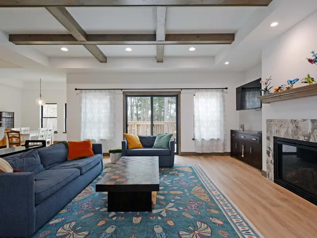 $712,000 | 26540 Edna Lake Road, Nisswa, MN 56468