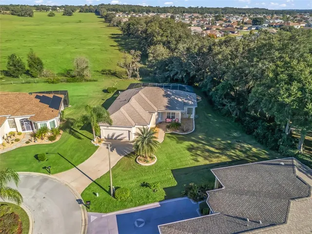 $470,000 | 17243 Southeast 116th Court Road, Summerfield, FL 34491