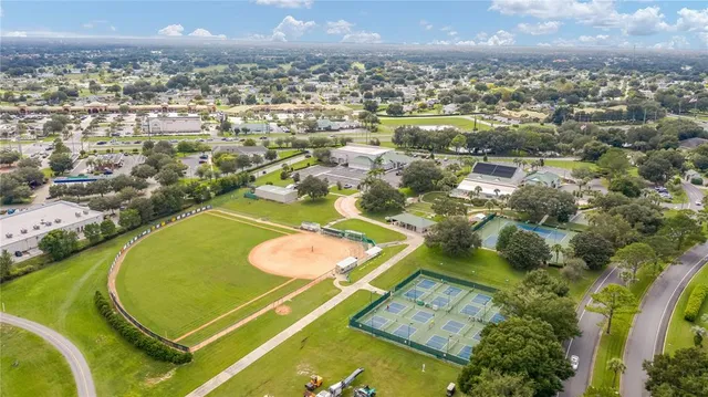 $470,000 | 17243 Southeast 116th Court Road, Summerfield, FL 34491